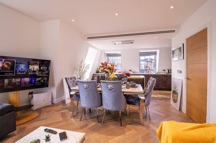 Vacation rental for 11 people in London