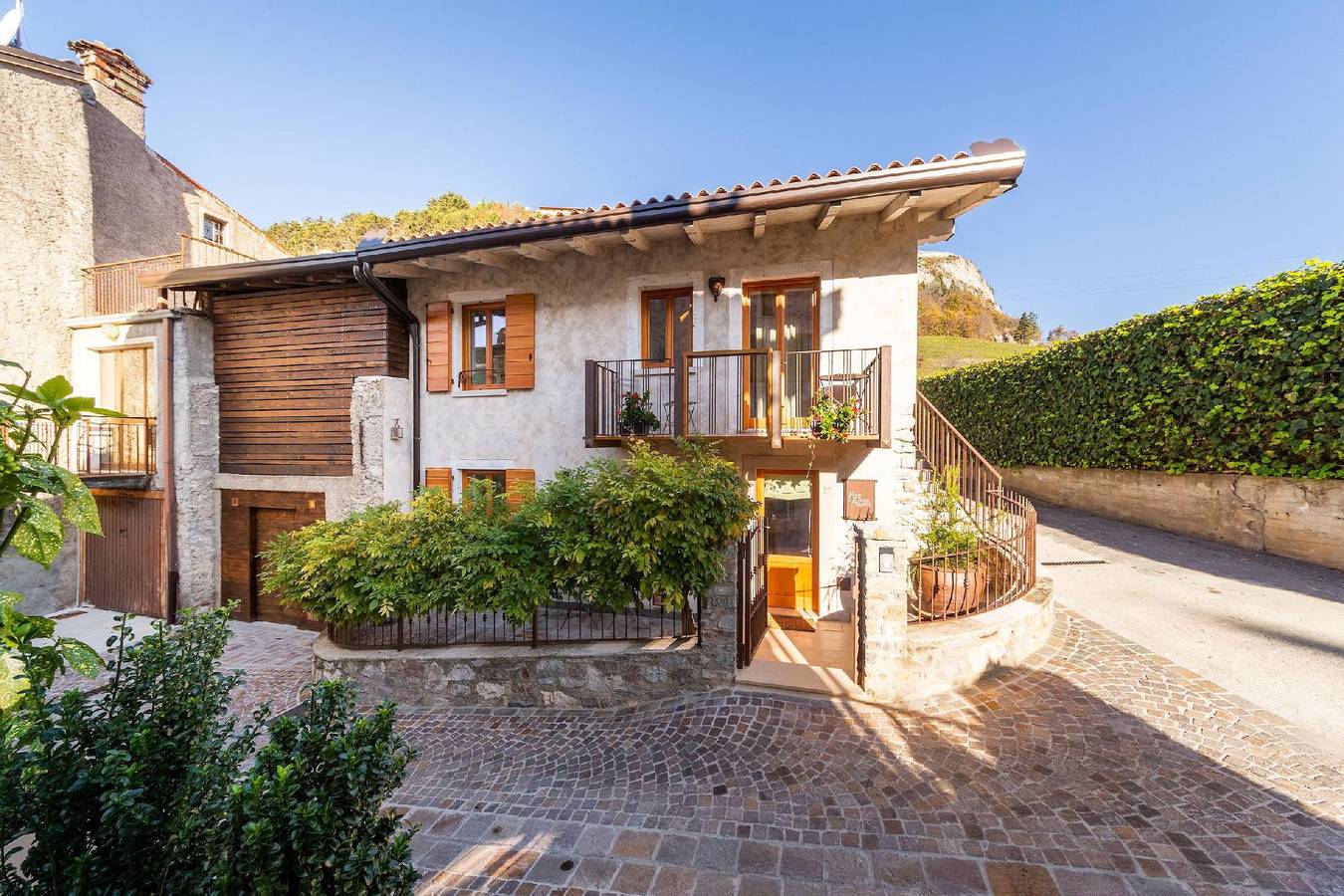 Ganze Ferienwohnung, Wohnung in Voltino mit Garten in Voltino, Tremosine
