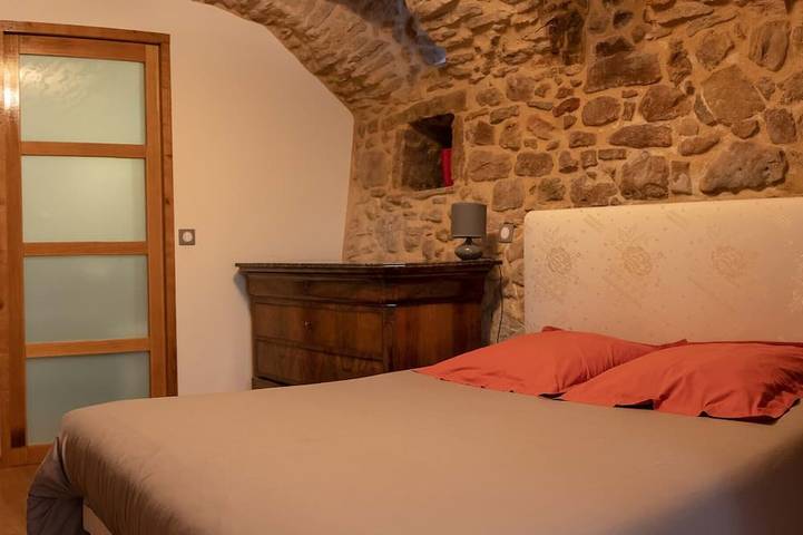 Gîte pour 4 personnes, avec jardin et terrasse à Sabran - 4