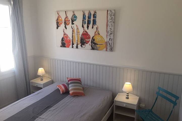 Location de vacances pour 6 personnes, avec terrasse et jardin à Loix - 2