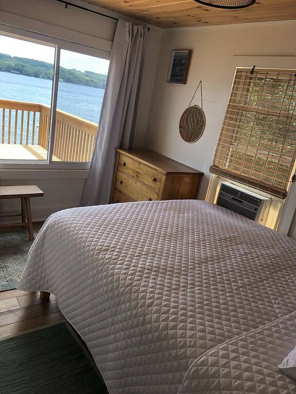 Waterfront Cottage on Keuka Lake near Penn Yan in Keuka Lake