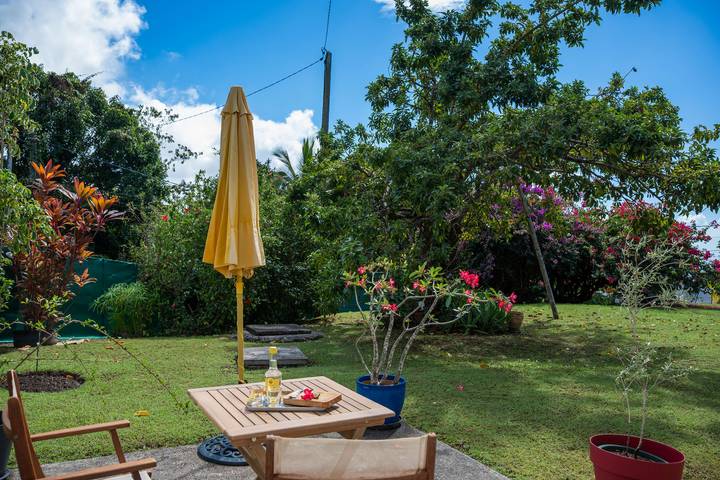 Studio entier, L’écrin - Climatisation - Jardin in Baillif, Guadeloupe