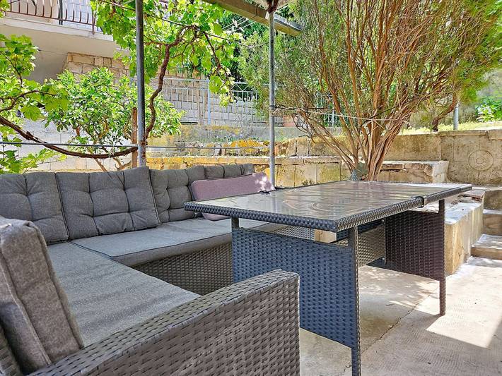 Ferienhaus für 5 Personen, mit Terrasse in Trogir