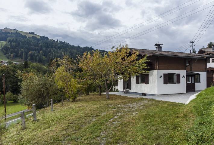 Chalet für 12 Personen, mit Balkon und Garten sowie Sauna, kinderfreundlich in Leogang - 4