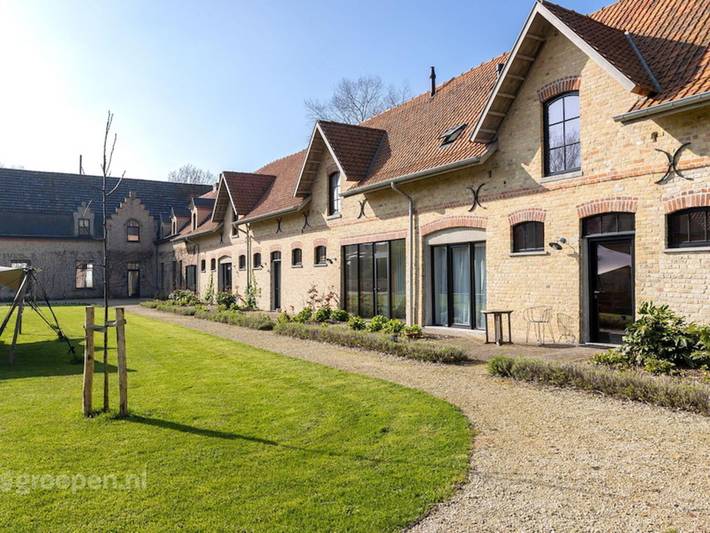 Villa pour 32 personnes, avec jardin, adapté aux familles
