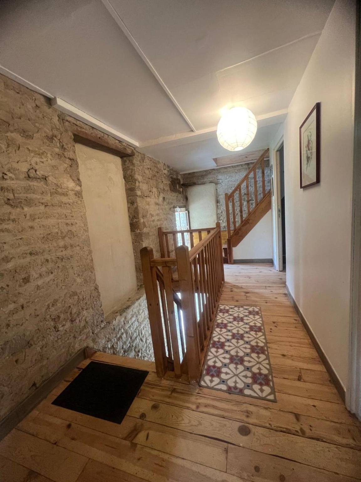 Apartamento 'Gîte 1' con terraza y jardín compartidos y Wi-Fi in Saint-Côme-du-Mont, Región de Saint-Lô