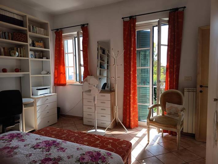 Gîte pour 2 personnes, avec terrasse et jardin ainsi que piscine et vue, animaux acceptés à Bordighera - 3