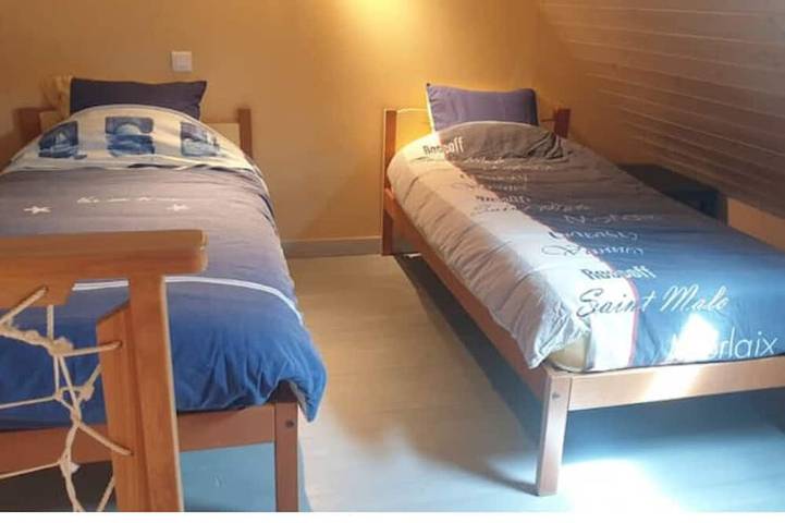 Location de vacances pour 6 personnes à Tréméoc - 2