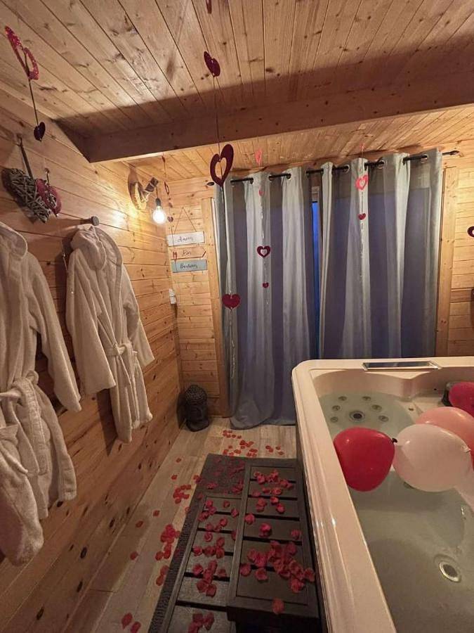 Maison d’hôte pour 2 personnes, avec jacuzzi et jardin à Régusse - 2