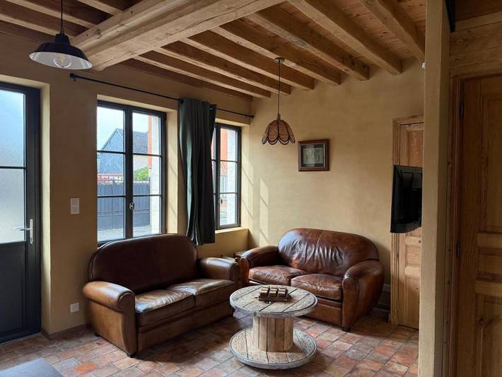 Location de vacances pour 9 personnes, avec terrasse à La Croix-Saint-Leufroy - 2