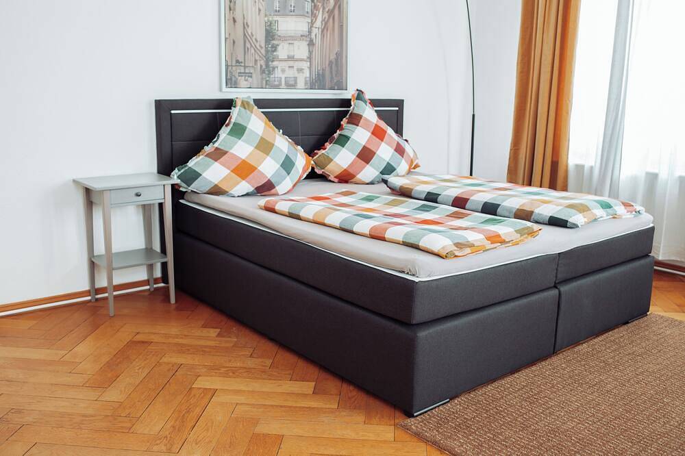 Ganze Wohnung, Altbau-Flair, Trendviertel, 2P, Wifi, Modern, Fahrstuhl in Chemnitz, Chemnitz und Umgebung