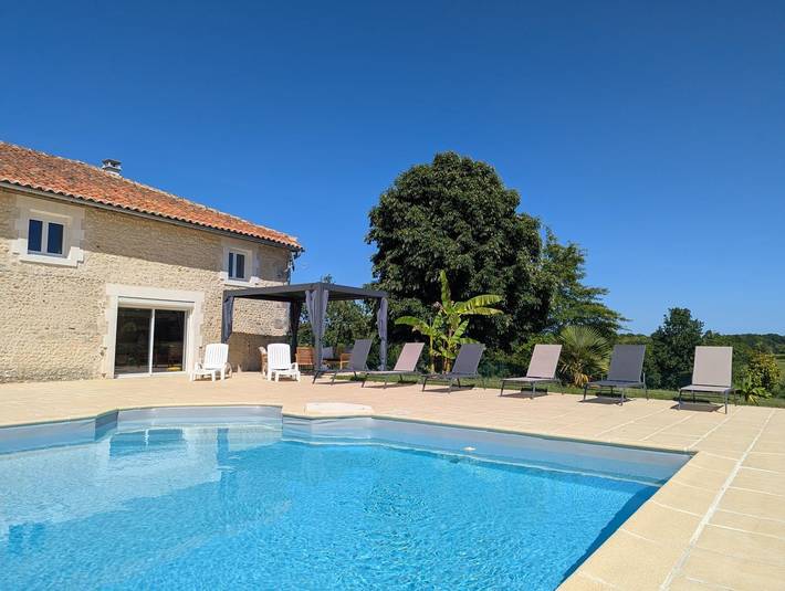 Casa de huéspedes para 8 personas, con piscina y jardín - 1