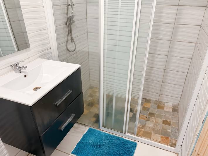 Ganze Wohnung, Gemütliche Wohnung in Le Gosier mit Pool in Le Gosier, Guadeloupe
