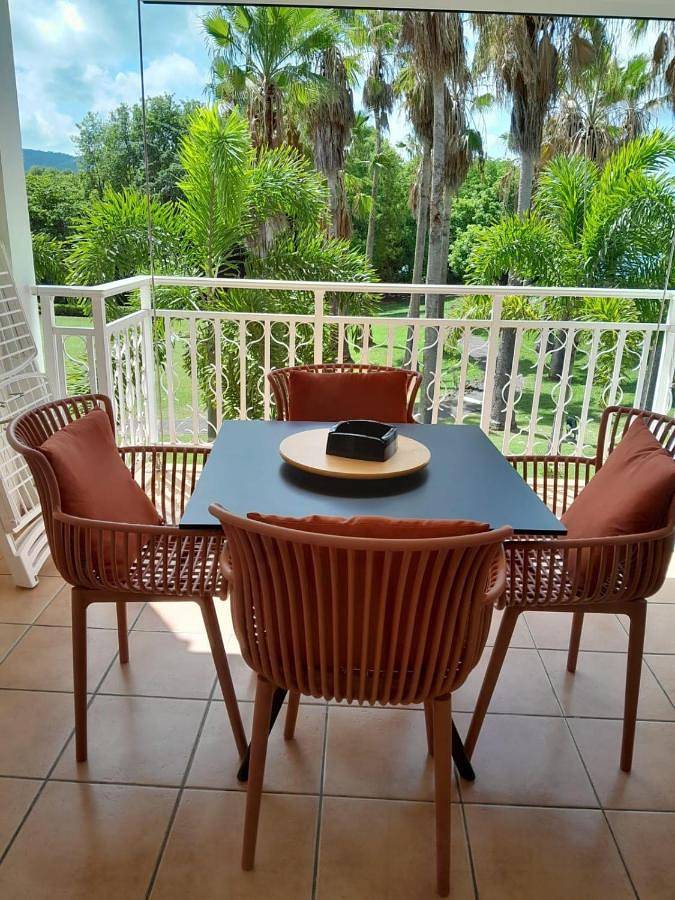 Club vacances pour 4 personnes, avec balcon et jacuzzi ainsi que piscine et jardin en Martinique - 4