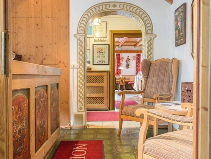 Landhotel zum Metzgerwirt - Doppelzimmer (Nr. 1, 2, 3, 4, 9) in Bad Bayersoien, Bayerische Alpen
