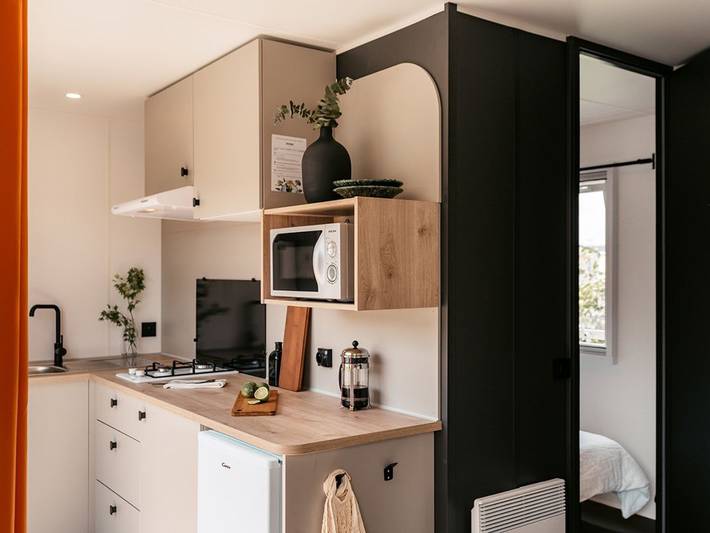 Mobil home pour 4 personnes, avec terrasse et piscine à Puy-l'Évêque - 2