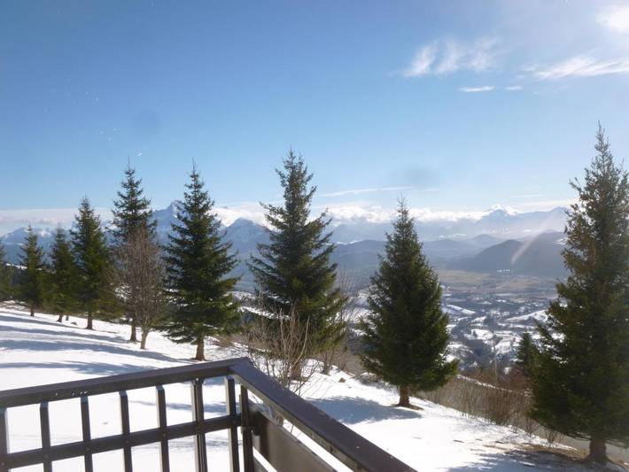 Gîte pour 11 personnes, avec Balcon et Terrasse ainsi que Jardin et Vue à Saint-Honoré - 3