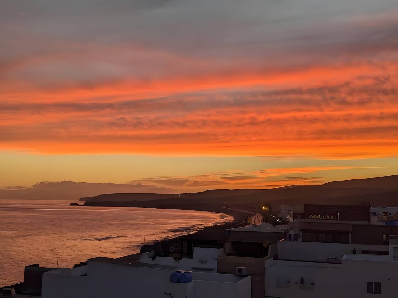Ganze Wohnung, Apartment direkt am Strand von Tarajalejo in Tarajalejo, Tuineje