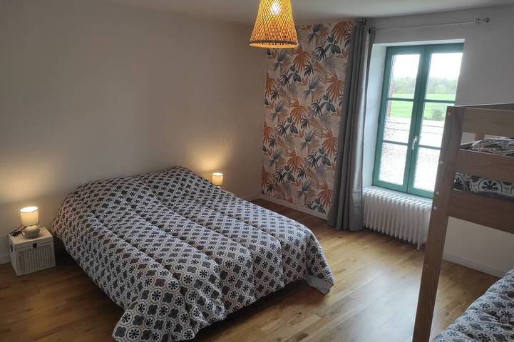 Location de vacances pour 12 personnes, avec terrasse à Montournais - 2