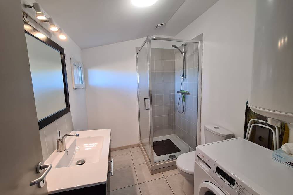 3 Star Chalet Refurbished in 2014 with Private Garden located in Canouville in Canouville, Région de Dieppe