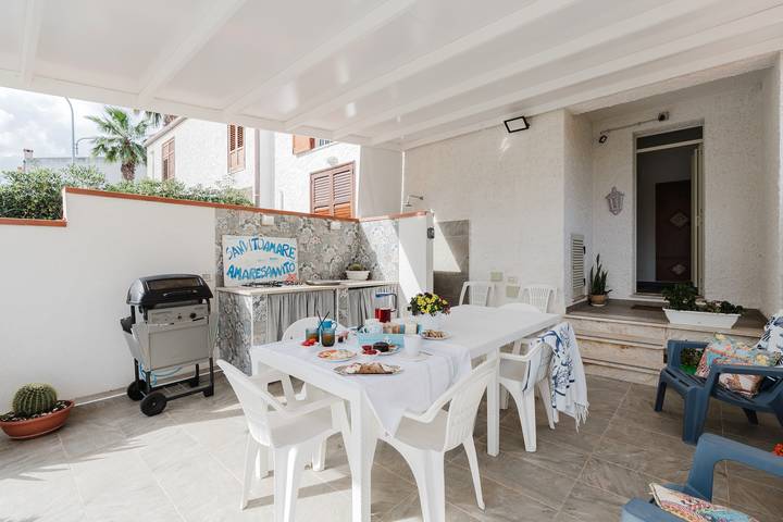 Entire apartment, 'Sanvitoamare' with Terrace, Wi-Fi, and Air Conditioning in San Vito Lo Capo, Trapani Province