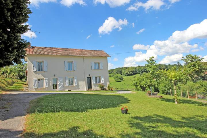 Gîte pour 5 personnes, avec Jardin