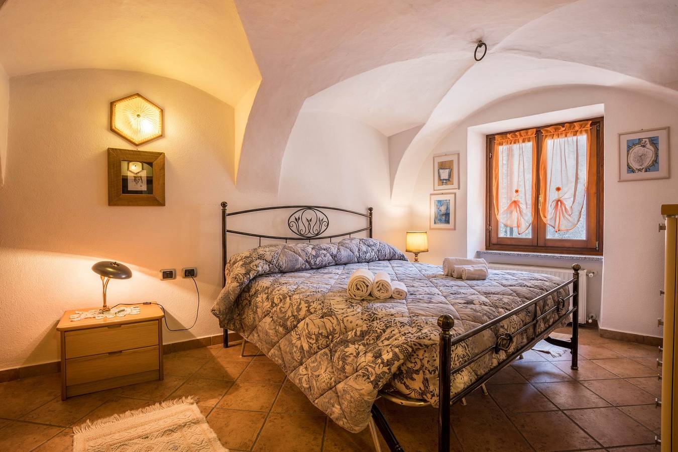 Ganze Wohnung, Ferienwohnung "Jasmin" in der Nähe des Sees mit Blick auf die Berge in Molina di Ledro, Ledro