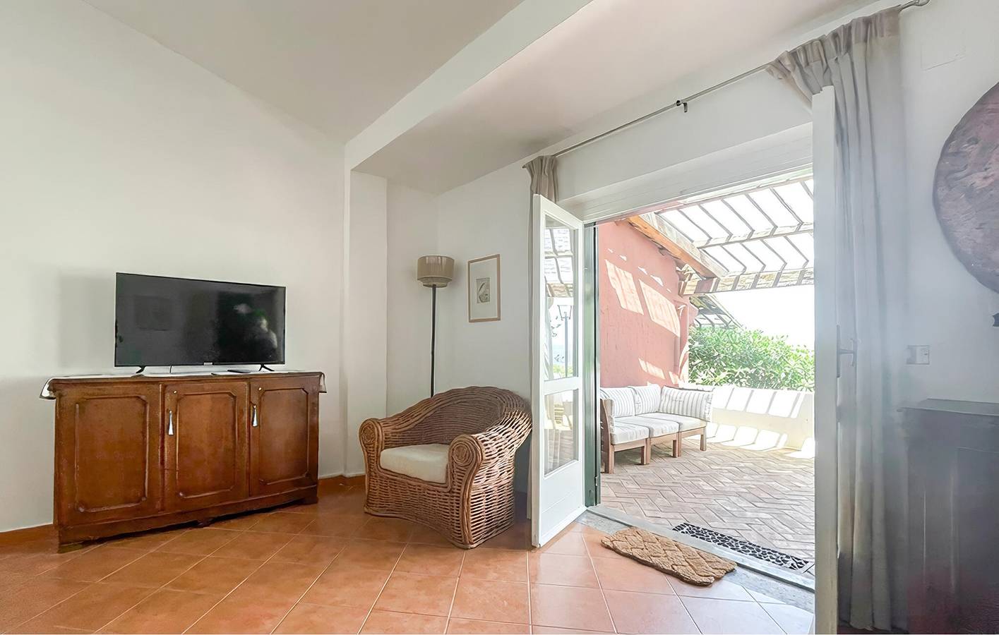 Acogedor apartamento con piscina, terraza y WiFi a 900 m de la playa in Parghelia, Provincia de Vibo Valentia