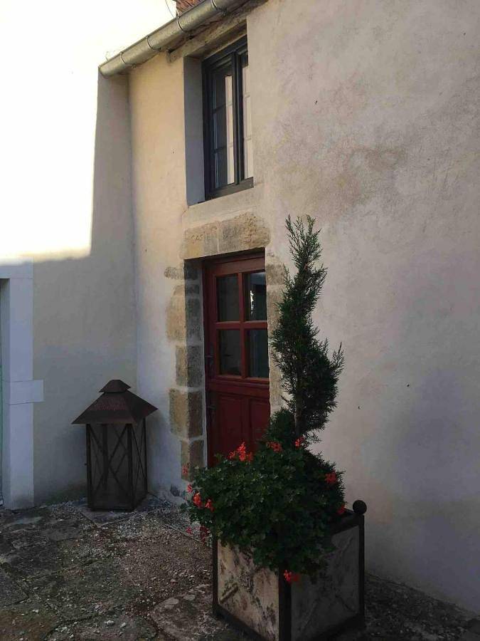 Eight-Bedroom House in Athie, Région de Montbard