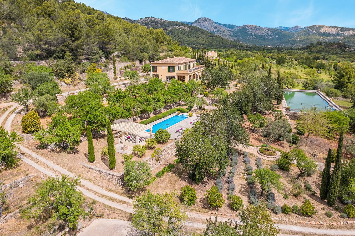 Finca 'Ca Nostra De Esporlas' mit Bergblick, Wlan und Klimaanlage in Esporles, Mallorca Westen