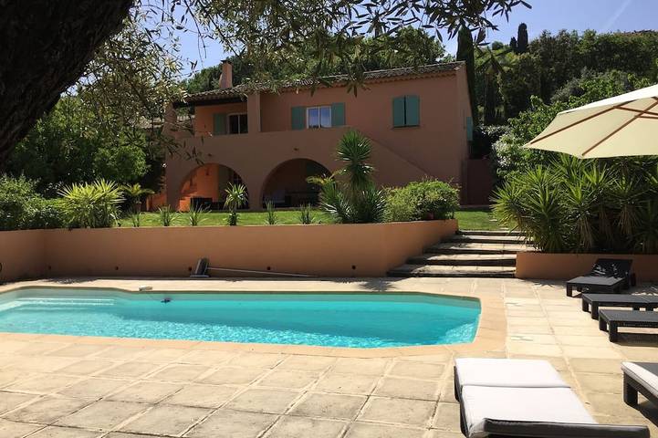 Appartement de vacances pour 4 personnes, avec jardin et terrasse