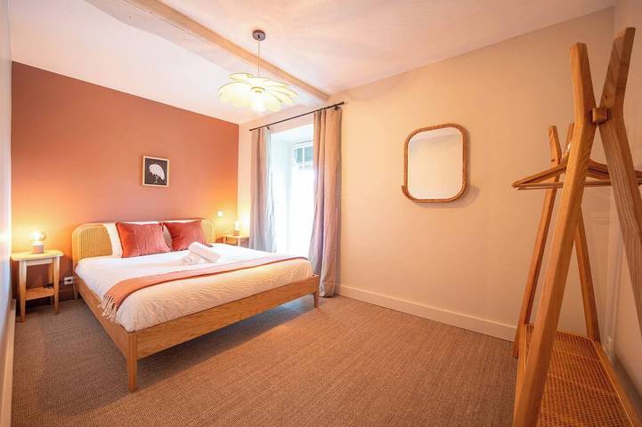 Château pour 4 personnes, avec jardin dans Saône-et-Loire - 2