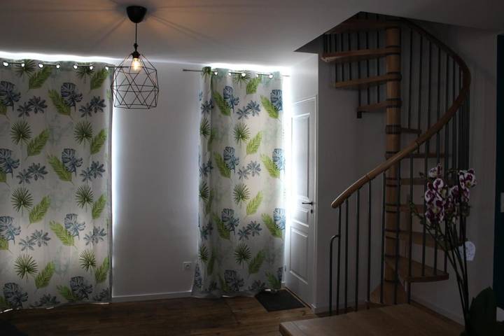 Gîte pour 4 personnes, avec vue et terrasse à Uzerche - 2