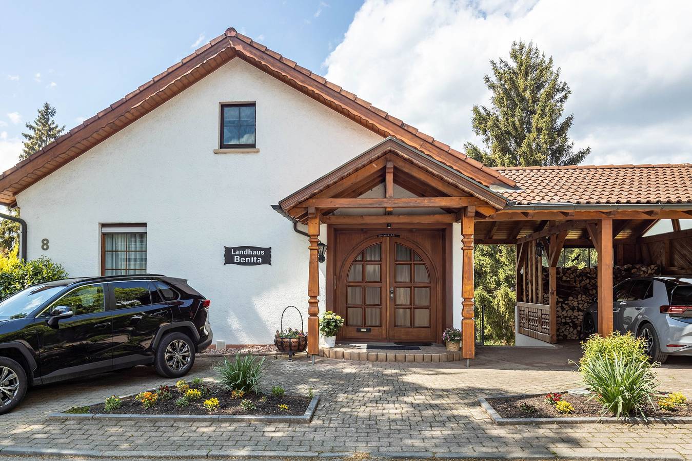Ganze Wohnung, Ferienwohnung Wintergarten mit 3Weltencard, Wintergarten, Liegewiese & Wlan in der Nähe vom Solemar in Bad Dürrheim, Mittlerer Schwarzwald