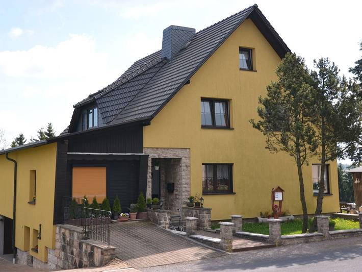 Ferienwohnung für 2 Personen, mit Garten im Thüringer Wald