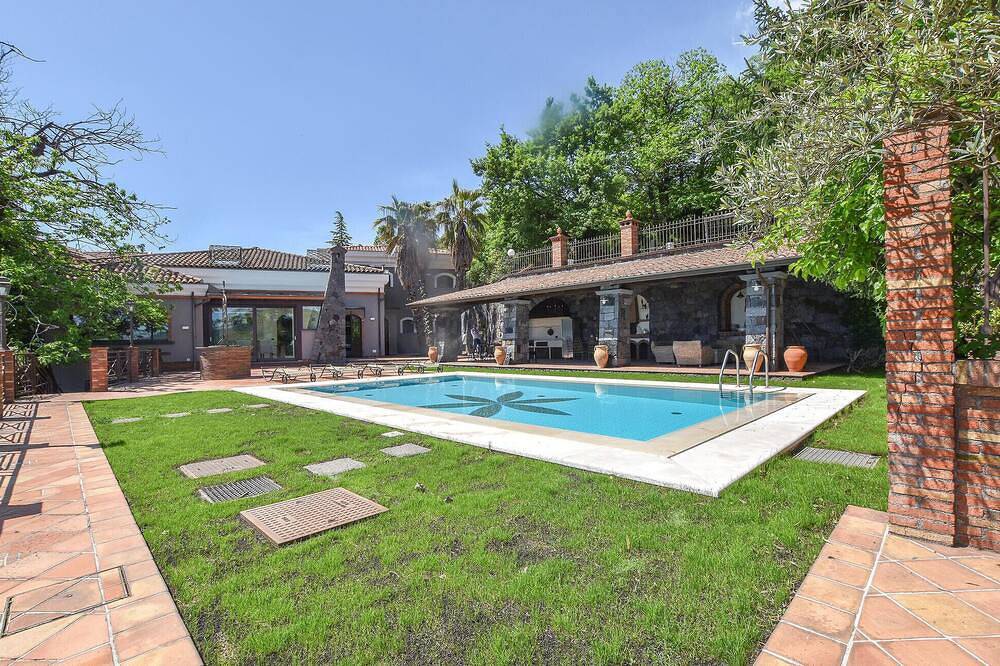 Stunning home in Zafferana Etnea in Zafferana Etnea, Etna