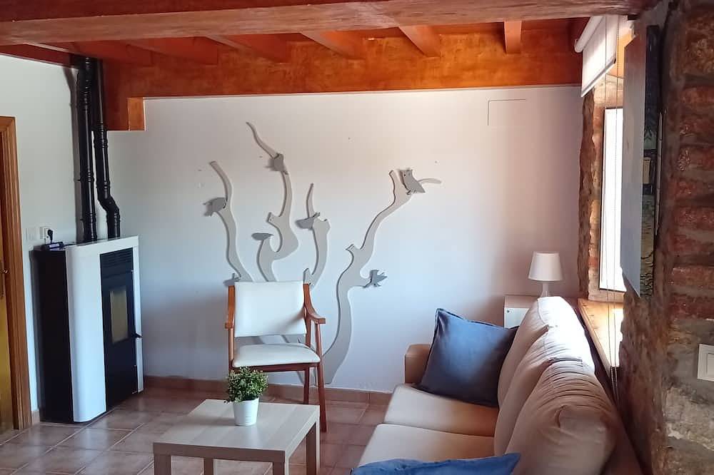 Bonita Casa en el Pueblo de Luces a un Paso del mar y la Montaña in Colunga, Costa Verde (Spain)