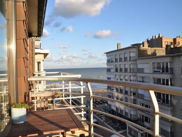 Location de vacances pour 4 personnes, avec balcon dans Saint-Idesbald