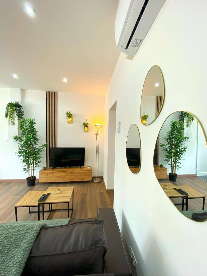 Gîte pour 3 personnes, avec terrasse, animaux acceptés dans Office De Tourisme D Istres - 2