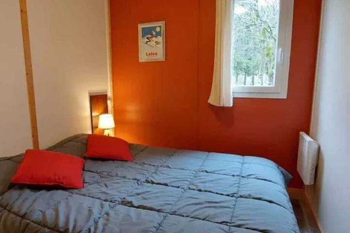 Gîte pour 5 personnes à Chézery-Forens - 2