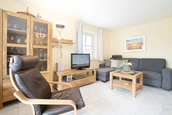 Ganze Ferienwohnung, Strandallee 92b- Wohnung 18 in Scharbeutz, Ostholstein