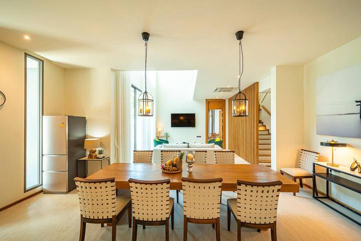 Villa for 12 people, with yard and pool as well as terrace and ocean view, kid friendly in Thailand