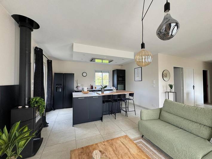 Location de vacances pour 8 personnes, avec jardin et terrasse à Juliénas - 3