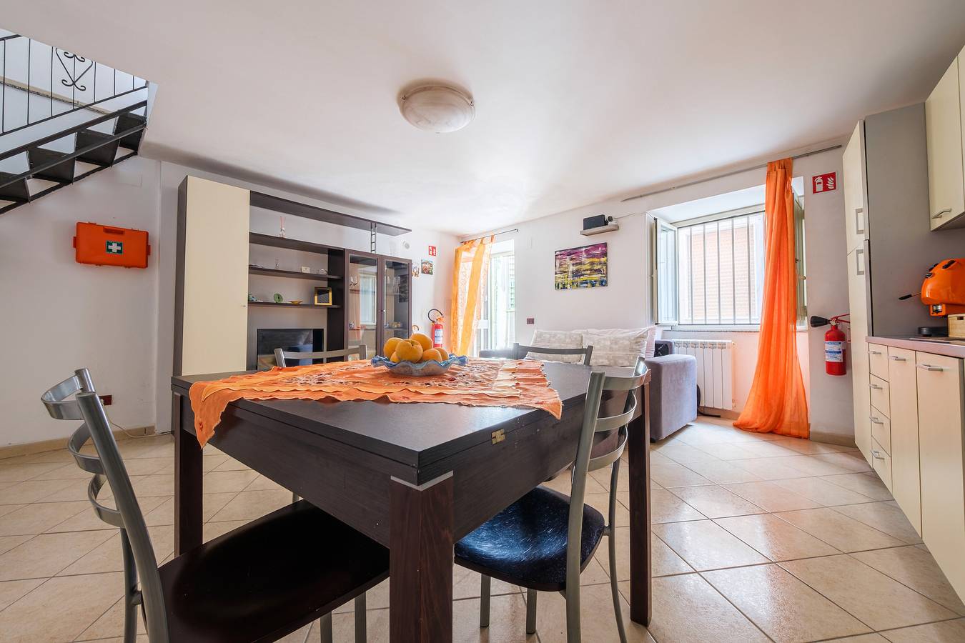 Ganze Wohnung, Apartment 'Casetta Bella' mit Balkon, Wlan und Klimaanlage in Condrò, Messina Provinz