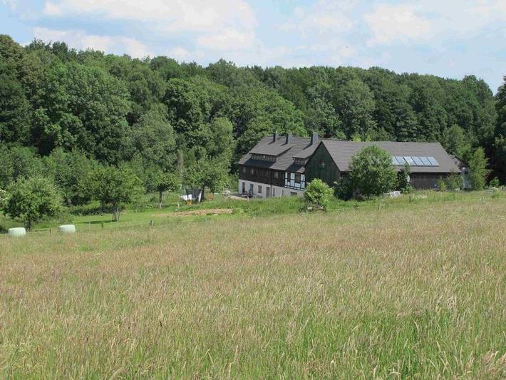 Ferienhaus für 4 Personen, mit Terrasse und Garten sowie Seeblick und Ausblick in Bobritzsch-Hilbersdorf