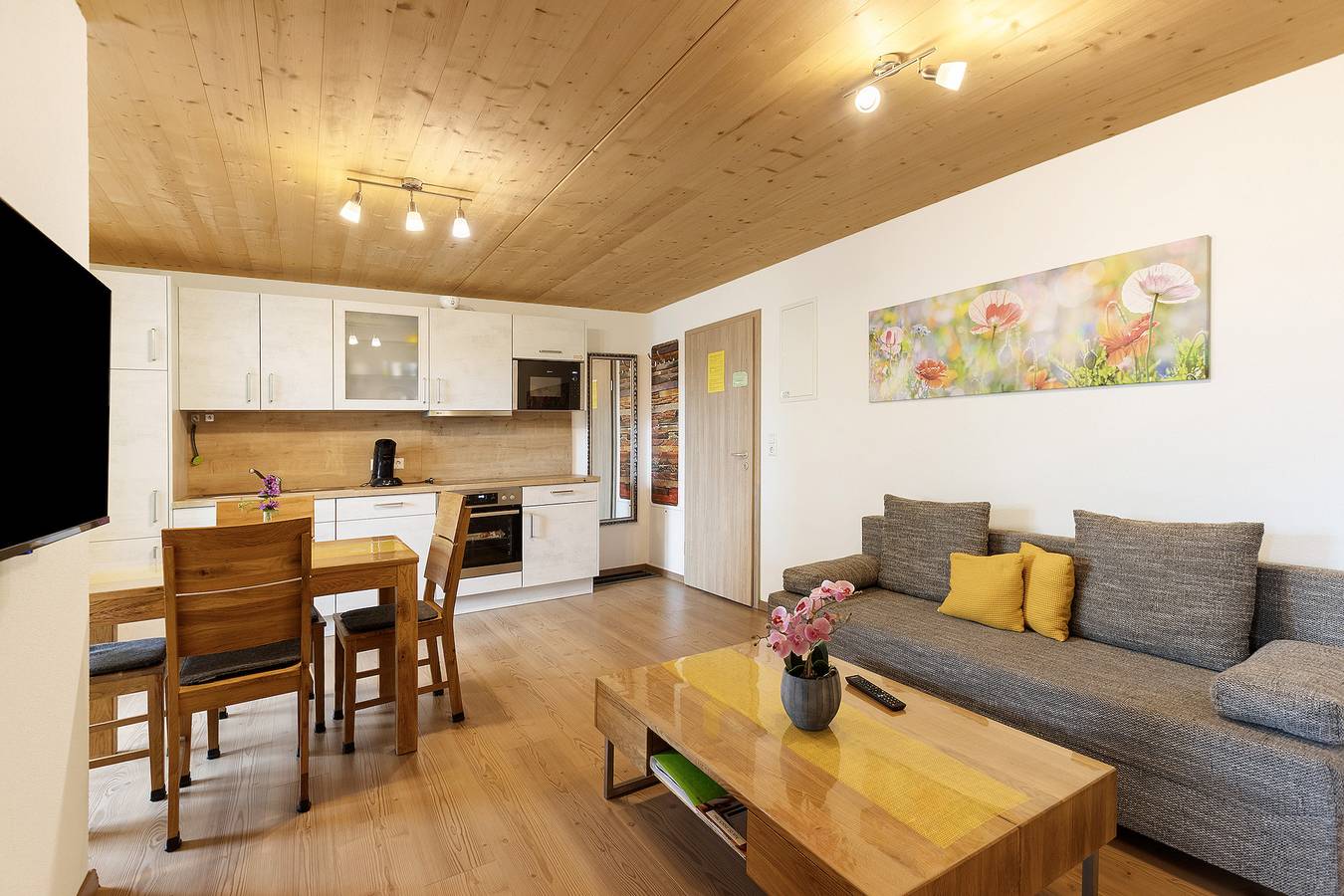 Ganze Wohnung, Ferienwohnung Mauchach" mit Gemeinschaftsgarten, Balkon und Wlan in Löffingen, Südschwarzwald