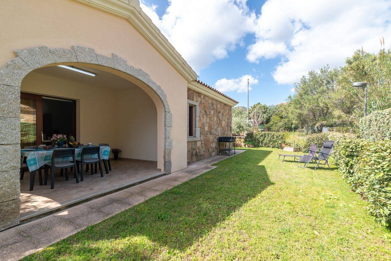 Apartamento entero, Apartamento de vacaciones para 6 personas con balcón/terraza in Case Peschiera-Lu Fraili, San Teodoro