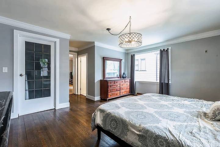 Vacation rental for 16 people, with balcony and yard in Milwaukee