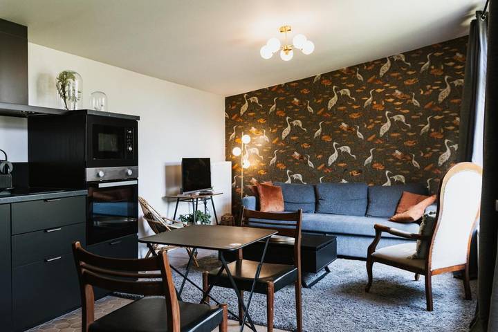 Appartement de vacances pour 2 personnes, avec jardin ainsi que terrasse et piscine, animaux acceptés