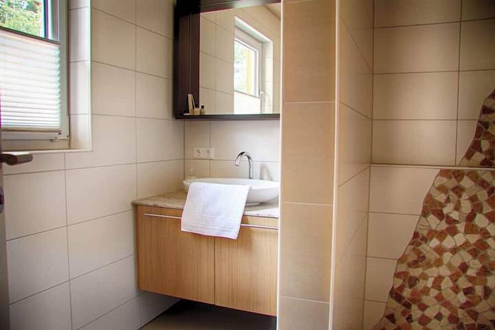 Ganze Wohnung, Ferienhaus \"Am Sandstein\" (70 m2) mit beheizter Steinterrasse in Markt Nordheim, Steigerwald